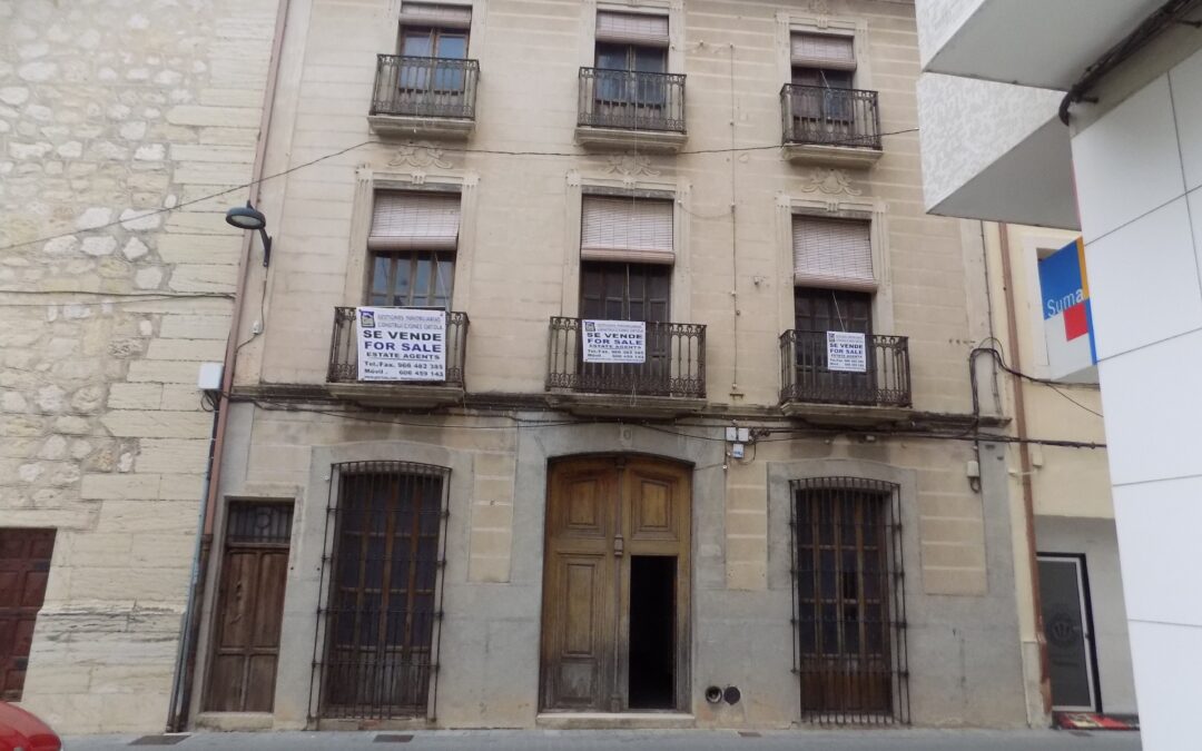 Se vende casa de pueblo en Pego